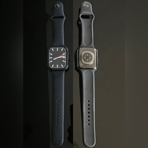 Apple Watch Series 7 (GPS) 45mm Aluminum Case with Midnight Sport Band